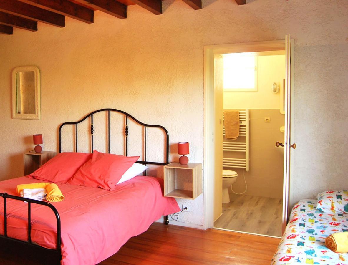 Bed and Breakfast Logis de Chenac Chenac Saint Seurin d'Uzet Exterior foto