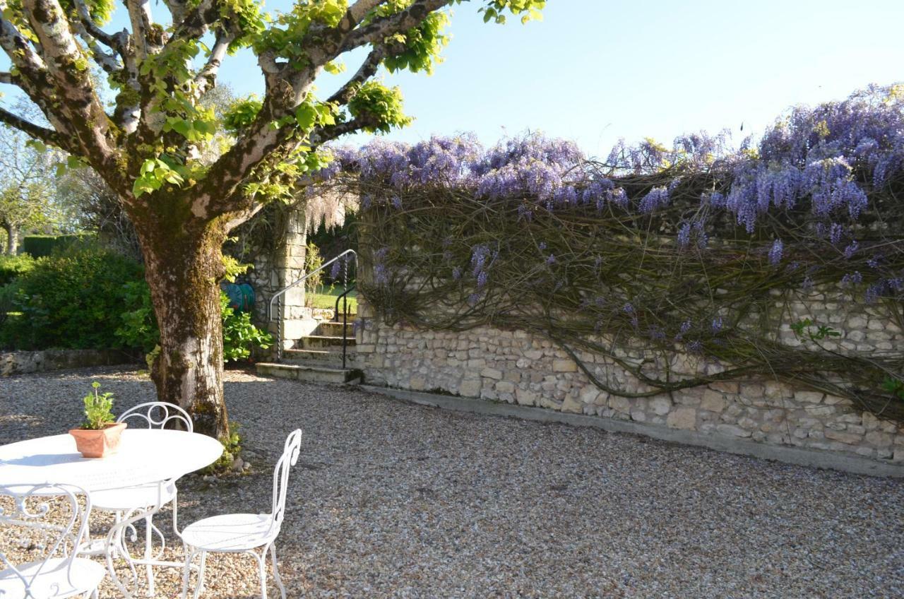 Bed and Breakfast Logis de Chenac Chenac Saint Seurin d'Uzet Exterior foto